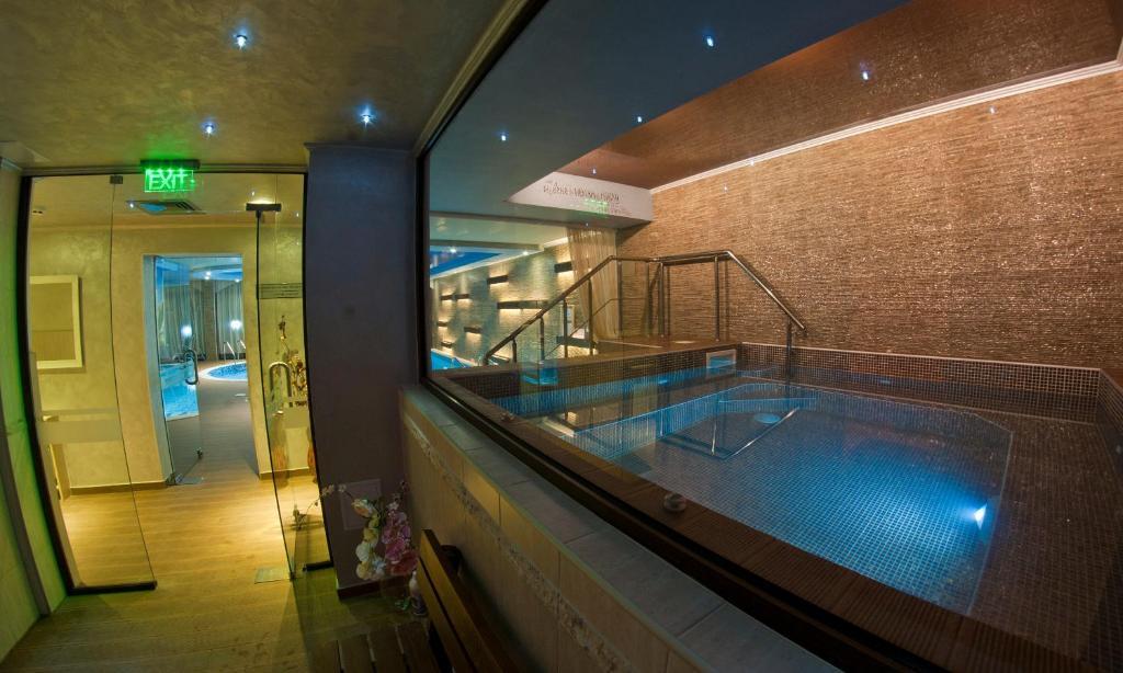 Enira Spa Hotel 벨린그래드 외부 사진