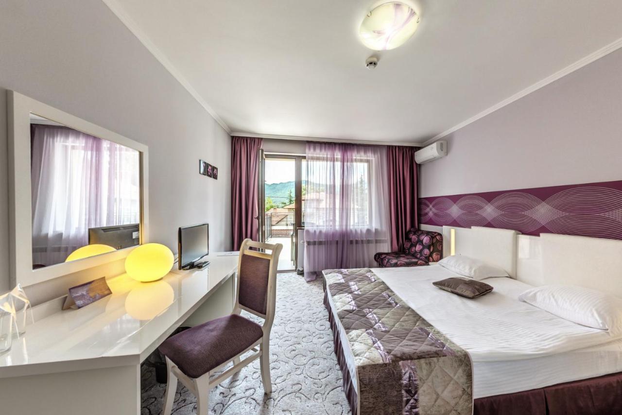 Enira Spa Hotel 벨린그래드 외부 사진